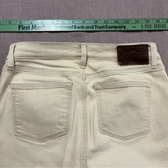 Lauren Ralph Lauren Cream Straight Leg Jeans Size 4 Petite Classic old money - Picture 8 of 8